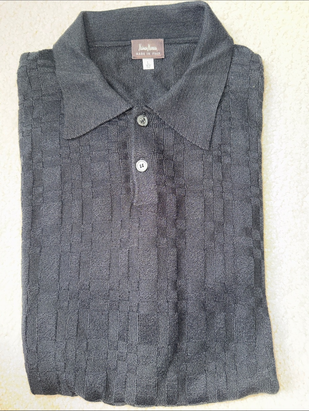 Neiman Marcus polo short sleevesTexture in Black size L 50%Acrylic 40% Rayon